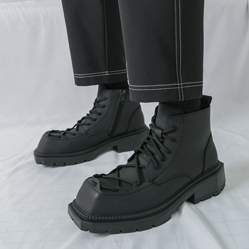 Ανδρικά μποτάκια Martin - επάνω από microfibers, σόλα καουτσούκ, τετράγωνη μύτη, μεσαίο ύψος τακουνιού 3-5 εκ., chunky τακούνι, φινίρισμα patent leather, επένδυση PU, πάτος PU, με κορδόνια στο μπροστινό μέρος