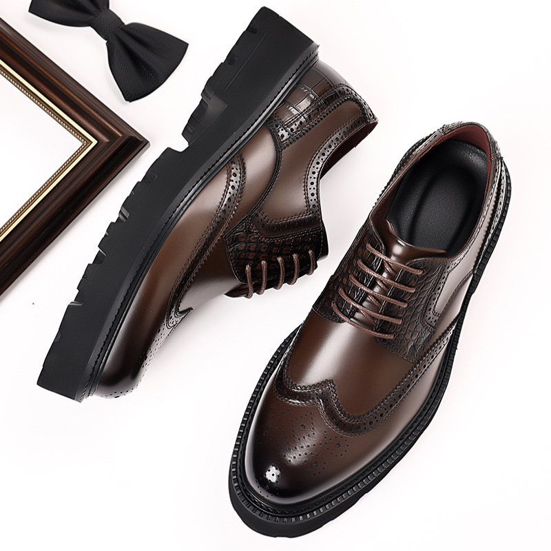 Vīriešu kurpes no īstas ādas, zemā augšdaļa, brogu šņorēšana, ādas purngals, plastmasas zole