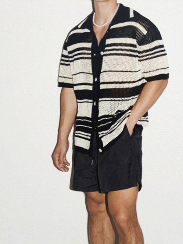 Cardigan tricotat pentru bărbați, mâneci scurte, croială lejeră, guler rever, model perforat în dungi, din bumbac