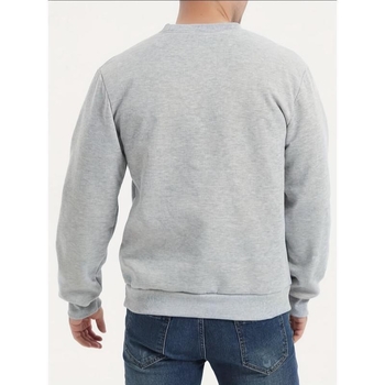 Плетени изделия – мъжки пуловер с свободен силует, кръгла яка, плътен трикотаж Modal, нашивка (Пролет 2025)