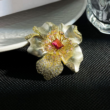 Χαλκός Λουλούδι Brooch, Ηλεκτροπλατιωμένο, Σχήμα: Λουλούδι, Στυλ: Fashion OL, Λανσάρισμα: Καλοκαίρι 2025