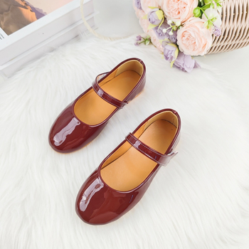 Κοριτσίστικα Παπούτσια Παράστασης από Πατενταρισμένο Δέρμα, Σόλα Καουτσούκ, Κλείσιμο Velcro, Χαμηλός Ύψος, Διαπεващи και Αντιολισθητικά