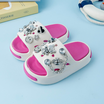 Karikatūrų EVA šlepetės vaikams, unisex, EVA viršus ir padas, greitas džiūvimas ir neslidžios.