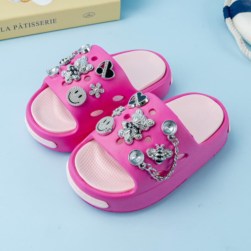 Karikatūrų EVA šlepetės vaikams, unisex, EVA viršus ir padas, greitas džiūvimas ir neslidžios.