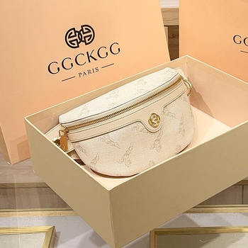 Louis Messier Γυναικεία Τσάντα Ώμου — αστικός μινιμαλισμός, PVC, σχήμα κελύφους, κλείσιμο με φερμουάρ.