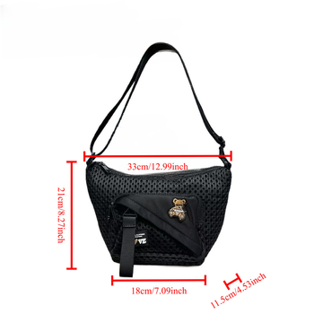 Νάιλον τσάντα crossbody με αστικό μινιμαλιστικό στυλ, ορθογώνιο σχήμα, κλείσιμο με φερμουάρ, επένδυση πολυεστέρα-βαμβάκι