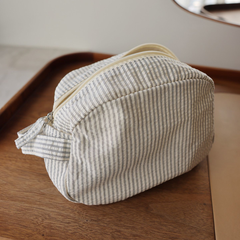 Geantă de machiaj – stil japonez, din pânză, pentru utilizare în mașină (Material: pânză; Stil: japonez; Funcție: utilizare în mașină)