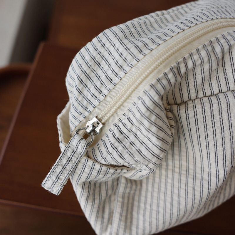 Geantă de machiaj – stil japonez, din pânză, pentru utilizare în mașină (Material: pânză; Stil: japonez; Funcție: utilizare în mașină)