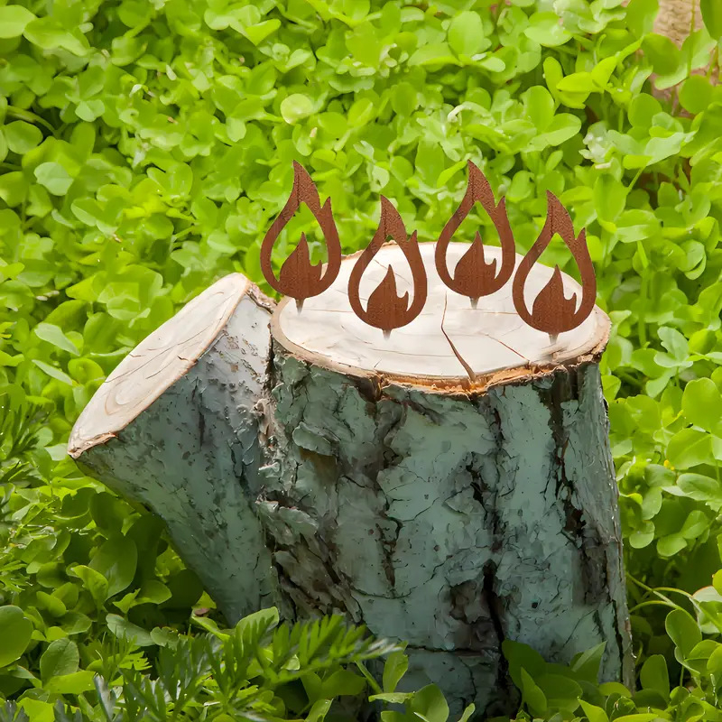 Sodo plieniniai stulpeliai su liepsnos dizainu – ST001 – iš plieno – šiuolaikinis minimalistinis stilius – namai, sodas, biuras