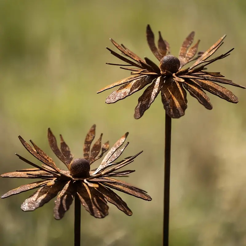 Μεταλλικό διακοσμητικό φυτό σε σχήμα άνθους για κήπο και γκαζόν – μεταλλική βάση στο έδαφος