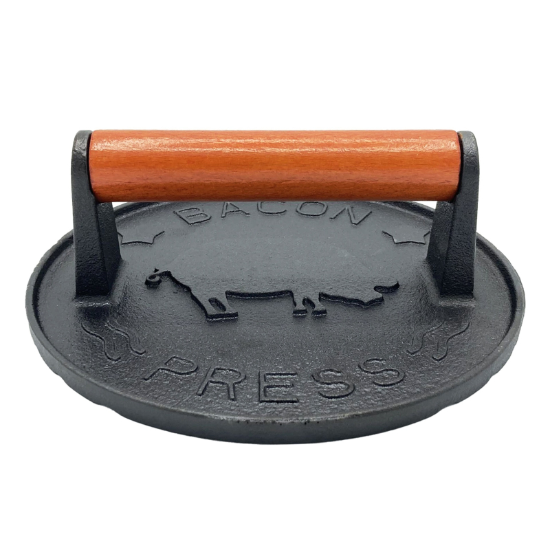 Mēsa prese no dzelzs, manuāla, ar neslīdošu virsmu, bez pārklājuma, ar koka rokturu; svars 1 kg, dziļums 1 cm, forma kvadrāts vai aplis