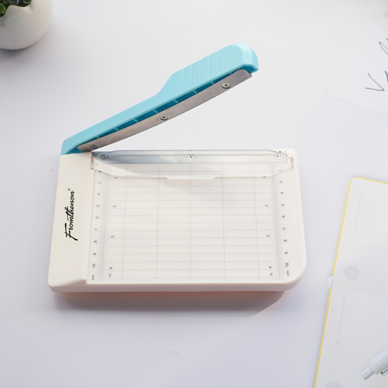 Κοπτης χαρτιού με πλέγμα κλίμακας — εξωτερικές διαστάσεις 380x200x190.5 mm, Αριθμός προϊόντος jd601099889347708