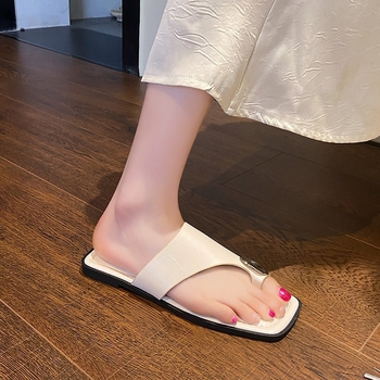 Γυναικεία Παπούτσια — Κορεάτικο Στυλ (Υλικό επάνω: PU; Πάτος: 0–3 cm; Τύπος τακουνιού: Ίσιο; Λανσάρισμα: Φθινόπωρο 2025)