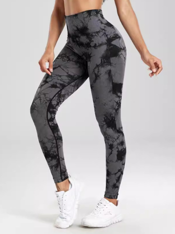 Безшевни дамски йога клин за бързоизсъхване, принт тай-дай, дължина 9/10, висока еластичност, тясна кройка, полиестер-еластанова смес