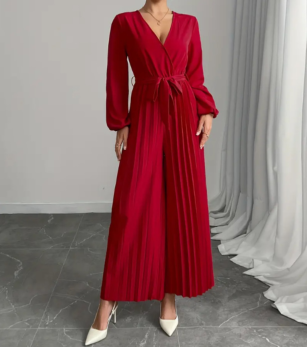 Bohemisks stila kombinezona komplekts: jostas savilkšana, V kakla izgriezums, pūkainas piedurknes, garas piedurknes, poliesteris 95%