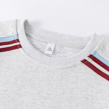 Ανδρικό ριγέ φούτερ-πουλόβερ, στρογγυλός λαιμός, μακριά μανίκια, άνετη φάρμα, 100% πολυεστέρας