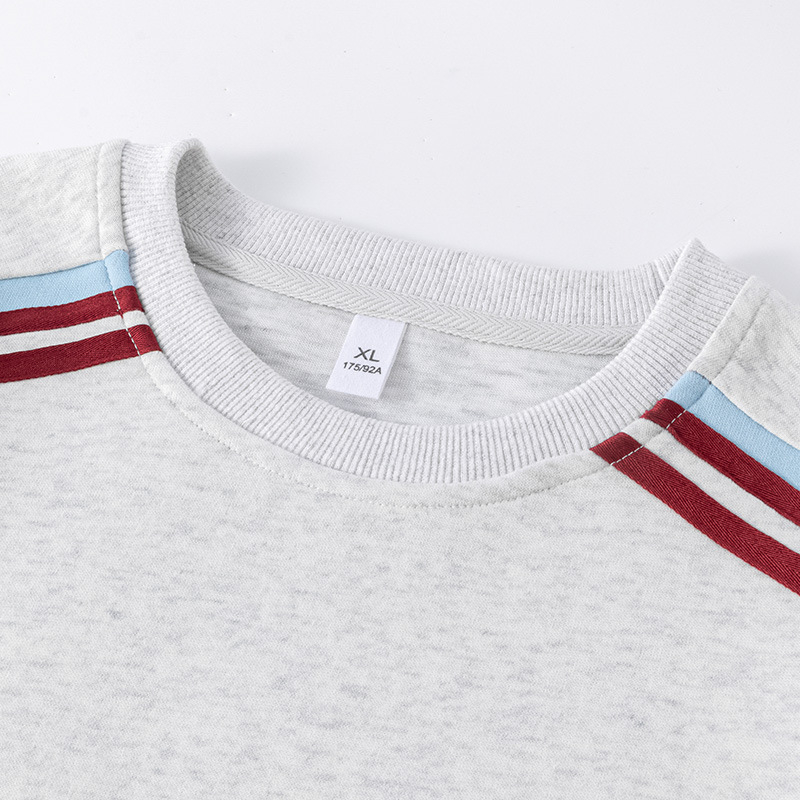 Vyrų dryžuotas puloveris su apvaliu kaklu, ilgomis rankovėmis, laisvas kirpimas, 100% poliesteris