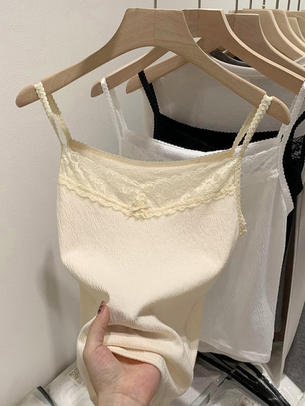 Sieviešu sling top ar mežģīņu linti, kokvilnas-poliestera maisījums, šaura piegriezuma, īss garums, vasara 2024