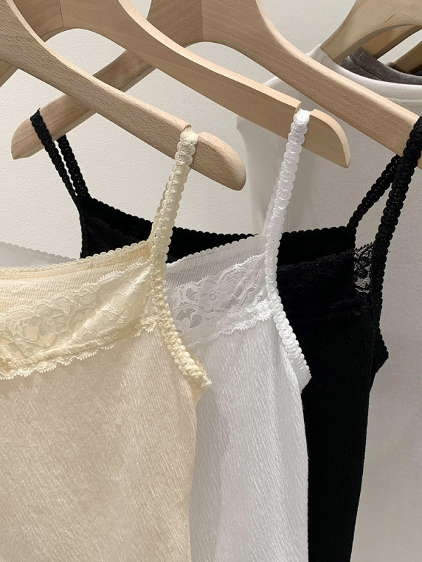 Sieviešu sling top ar mežģīņu linti, kokvilnas-poliestera maisījums, šaura piegriezuma, īss garums, vasara 2024