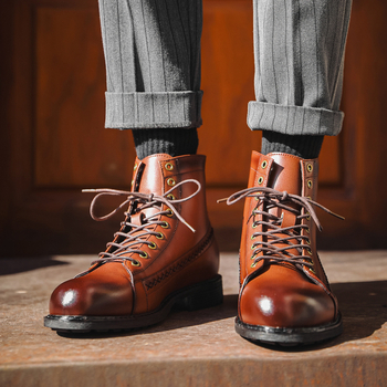 Kaubojcsizma kamufláž mintával és elöl fűzővel (kerek orrú; középmagas sarok 3-5 cm; PU felső)