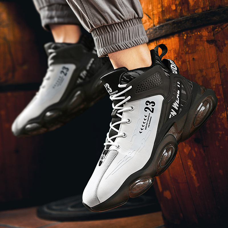 Vyriški sportiniai kasdieniai bateliai, kvėpuojanti viršutinė dalis iš dirbtinės odos; padas TPU+ putų; vidpadis PU; vidinis tinklinis įdėklas; raišteliai; vidutinio aukščio viršus; apvali nosis