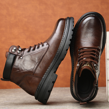 Μαρτίν μποτάκια ανδρών από γνήσιο δέρμα, επένδυση από δύο στρώσεις δέρματος χοίρου και τεχνητή γούνα, εσωτερικός πάτος από συνθετική γούνα, σόλα καουτσούκ, μεσαίο ύψος, στρογγυλή μύτη, παχιά φτέρνα