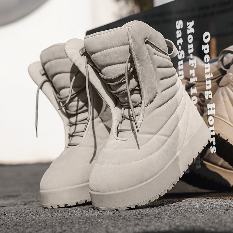 Férfi kültéri bakancs: PU felső rész, gumírozott talp, bőr orr rész, alacsony szár, hálós bélés