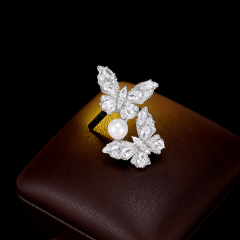 Γυναικεία Καρφίτσα Πεταλούδας – Χαλκός, Σχήμα Εντόμου, Ηλεκτροεπιμετάλλωση, Ελαφρύ Λουξ Στυλ