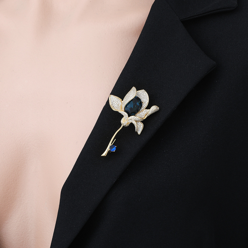 Auksinė gėlių segė moterims su cirkono įlaidais vario pagrinde, Princesės serija