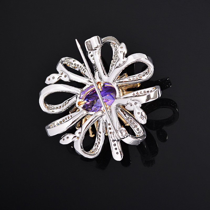 Broșă | Formă: Floare; Stil: Doamnă, Elegant; Material: Cupru; Proces: Electroplatrare; Model XR16097