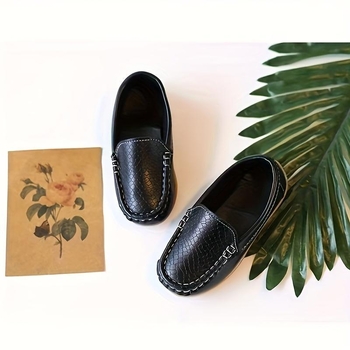 Αθλητικά Slip-On με κλειστό δάχτυλο — βελούδινο επάνω μέρος, σόλα από πλεγμένο κάνναβης, ενήλικες, άνοιξη 2024