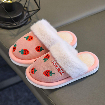 Παιδικές παντόφλες για κορίτσια με σχέδιο φράουλας σε καρτούν, αντιολισθητική σόλα PVC, μαλακές και ελαφριές, για φθινοπωρινή–χειμερινή χρήση στο σπίτι