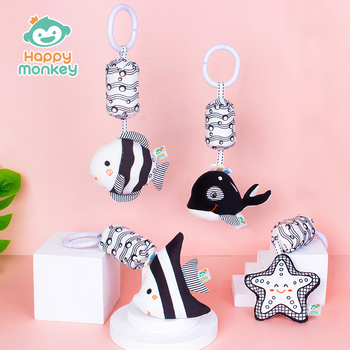 Tololo плюшено висящо звънче за креватче – за бебета и деца 0–3 г; визуална стимулация, координация ръка-око, сенсорно развитие