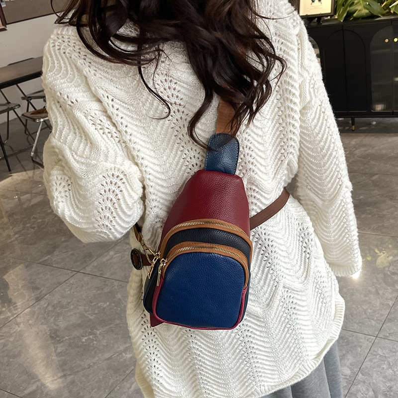 Sieviešu Crossbody soma no īstas ādas - Stils: paduses soma, Vertikāla kvadrāta forma, Rāvējslēdzēja aizvēršana (Materiāls: īsta āda; Ādas tips: augšējā graudainā āda; Stils: paduses soma; Forma: vertikāls kvadrāts; Aizvērums: rāvējslēdzējs)