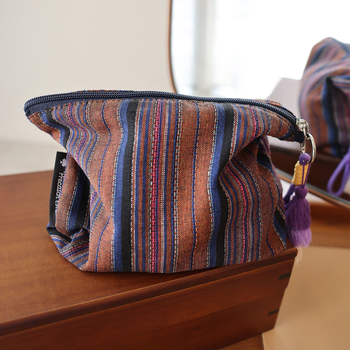 Τσάντα χειρός με ριγέ φούντα σε εθνο-στυλ ύφασμα (Υλικό: Ύφασμα; Στυλ: Unisex; Άνοιξη 2025; Καθημερινή χρήση)