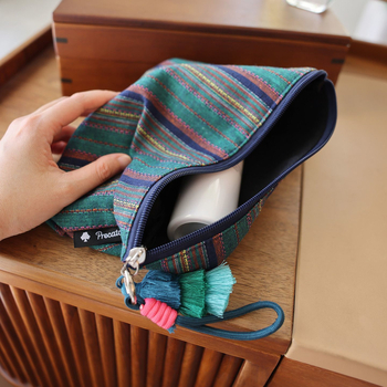 Τσάντα χειρός με ριγέ φούντα σε εθνο-στυλ ύφασμα (Υλικό: Ύφασμα; Στυλ: Unisex; Άνοιξη 2025; Καθημερινή χρήση)