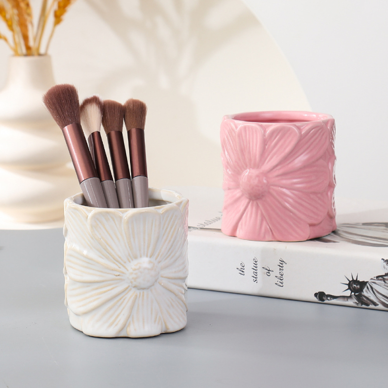 Keramikinis apvalus makiažo šepetėlių organizatorius su pritaikytu logotipu ir pritaikymu, šiuolaikinis minimalistinis stilius