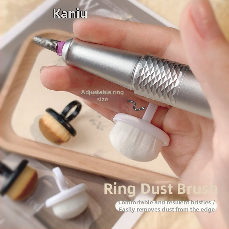 Nagu putekļu suku komplekts – priekšējā gredzenveida putekļu suka, aizmugurējā mala putekļu suka, smalka, maiga šķiedru suka ar pirksta aizsargu, nagu tīrīšanas instruments