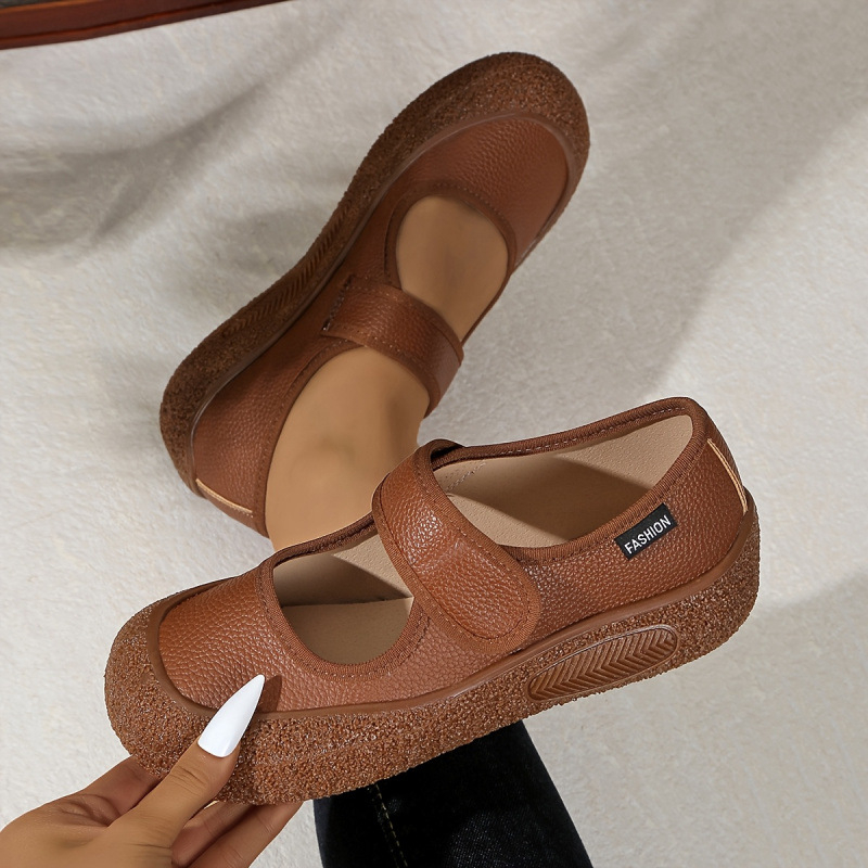 Női Oxford cipő – kerek orr, velúr felsőrész, TPR talp, 4–6 cm-es sarok, koponya minta