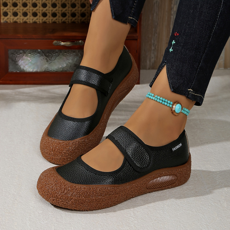 Női Oxford cipő – kerek orr, velúr felsőrész, TPR talp, 4–6 cm-es sarok, koponya minta