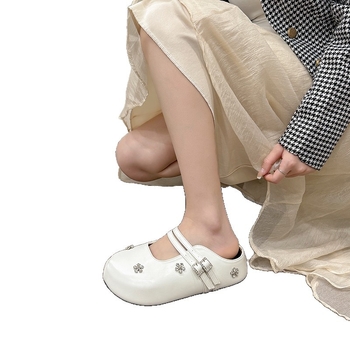 Γυναικείες παντόφλες slip-on με καπάκι δακτύλου και φαρδιά σόλα — PU επάνω, καουτσούκ σόλα, στρογγυλή μύτη, χαλαρό στυλ, Καλοκαίρι 2025