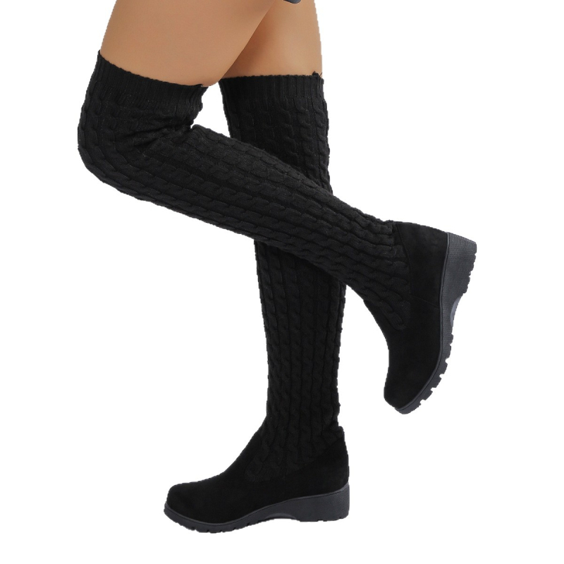 Virš kelių esantys elastiniai megztiniai auliniai batai su apvaliu pirštu, vidutinio kulno 3–5 cm, guminė padas