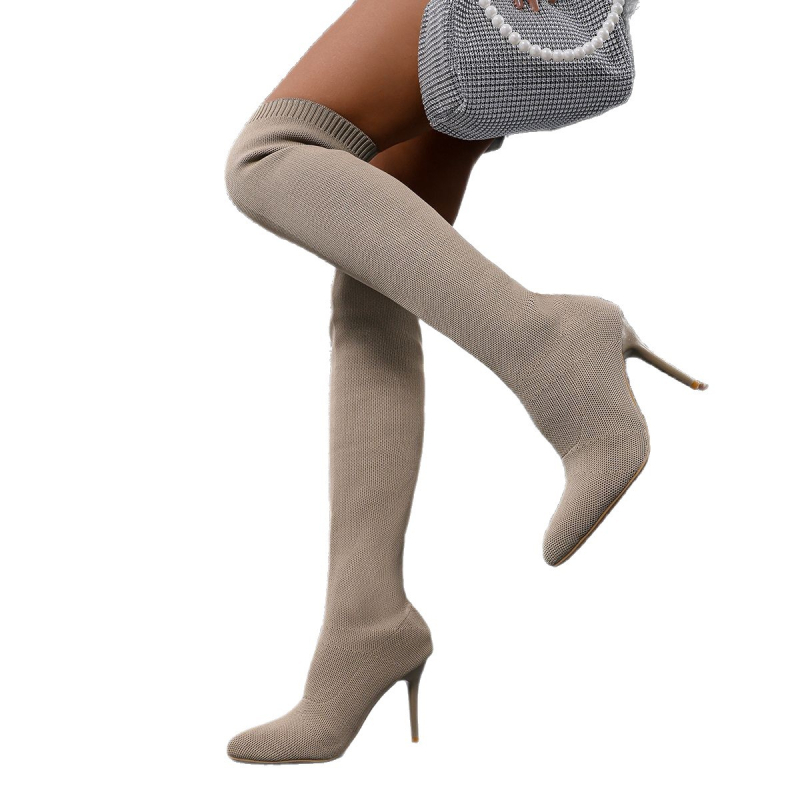 Zābaki līdz ceļiem ar šauru purnu, plāns papēdis 6–8 cm, adīta augšdaļa, PU odere