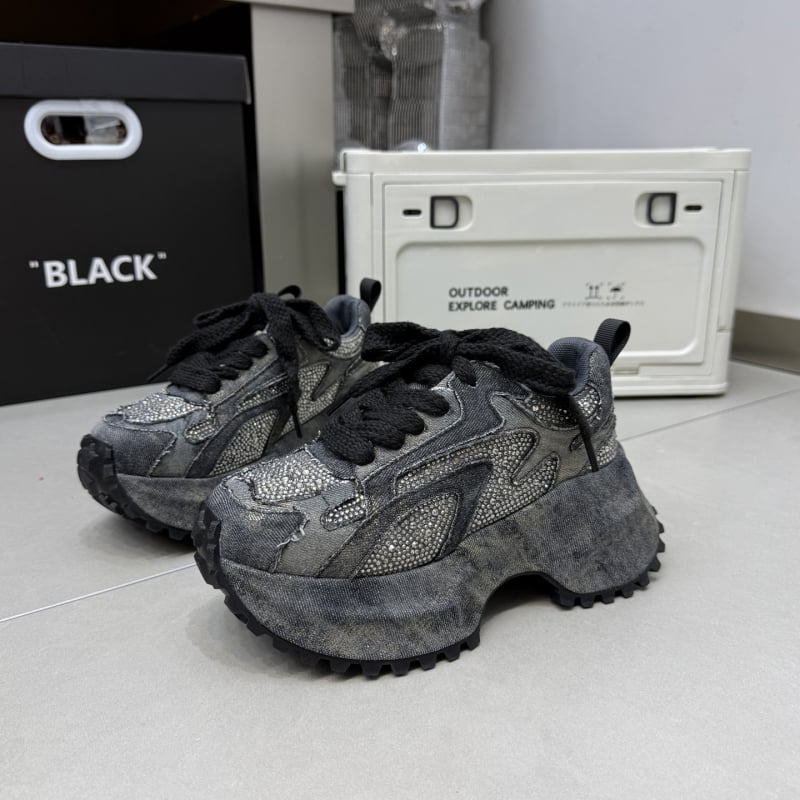 Sieviešu sporta apavi Dad Shoes stilā – augšējā daļa no mikrošķiedras, apaļa purngala, augsts 3–7 cm, šņorēšana, EVA iekšzole