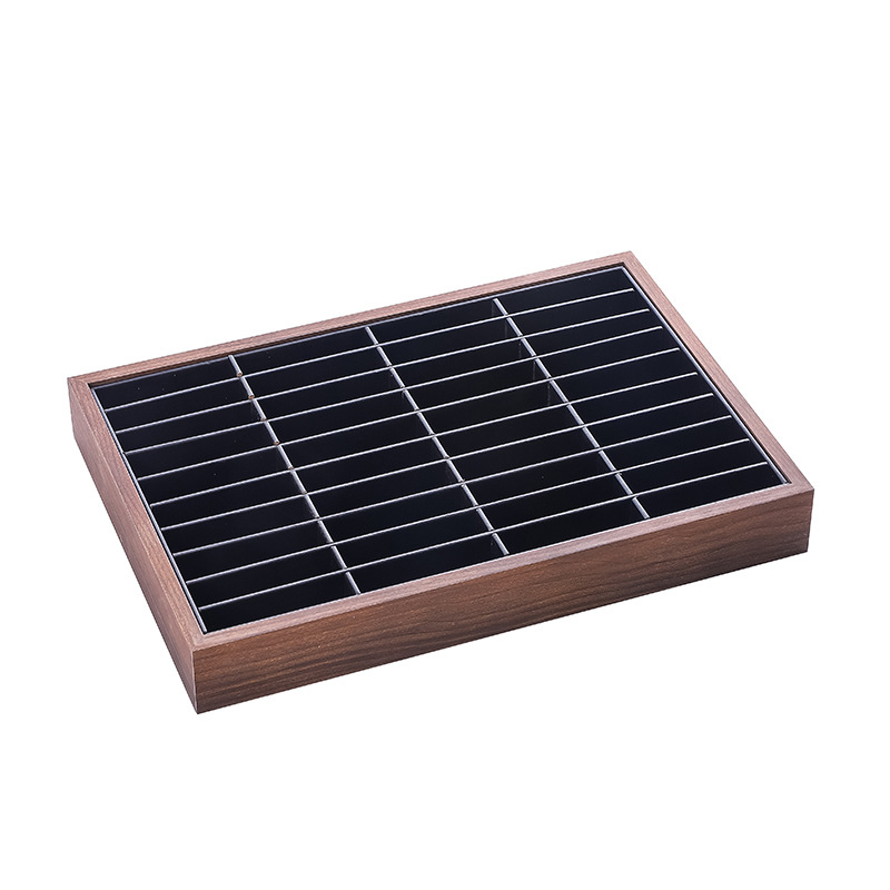 Karkötő bemutató állvány, tömörfa, négyzetes kialakítás, egy réteg, magas minőség, 2025 tavasza