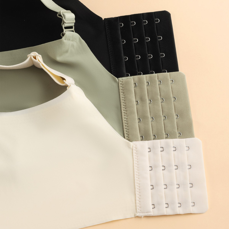 Bežični, bezšivni konturni grudnjak, 3/4 košarice, tanke oblikovane košarice, dvostruke naramenice, stražnje zatvaranje s četiri reda kopči