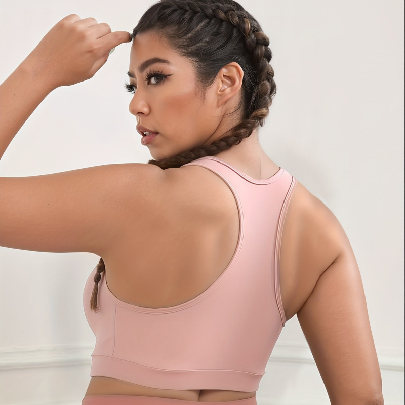 Sportski top s blok dizajnom i zatvaračem, odvojive jastučiće za prsa, materijal poliester-spandeks, krušni dizajn košarica, univerzalni kroj