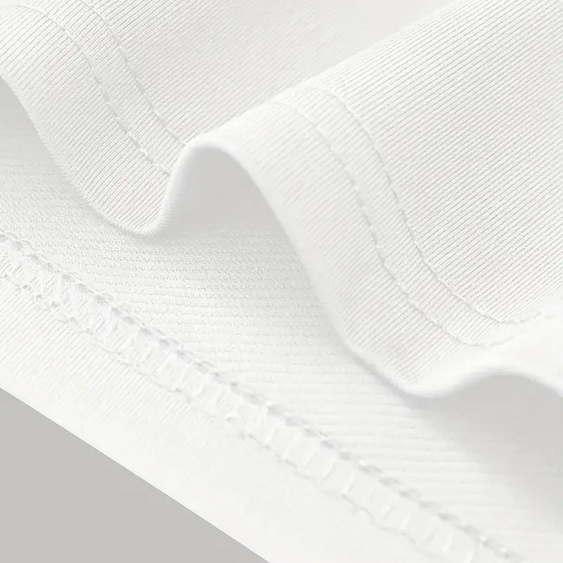 Vīriešu T-krekls no 96%+ kokvilnas, apaļš kakla izgriezums, īsās piedurknes, brīvs piegriezums