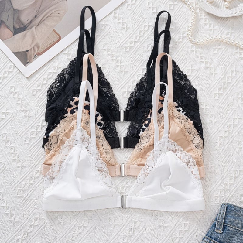 Nailona krūšturis ar trijstūra kausiem, aizmugurēja aizdare, fiksētas dubultās siksnas, plānas formētās kausi, elpojošs materiāls