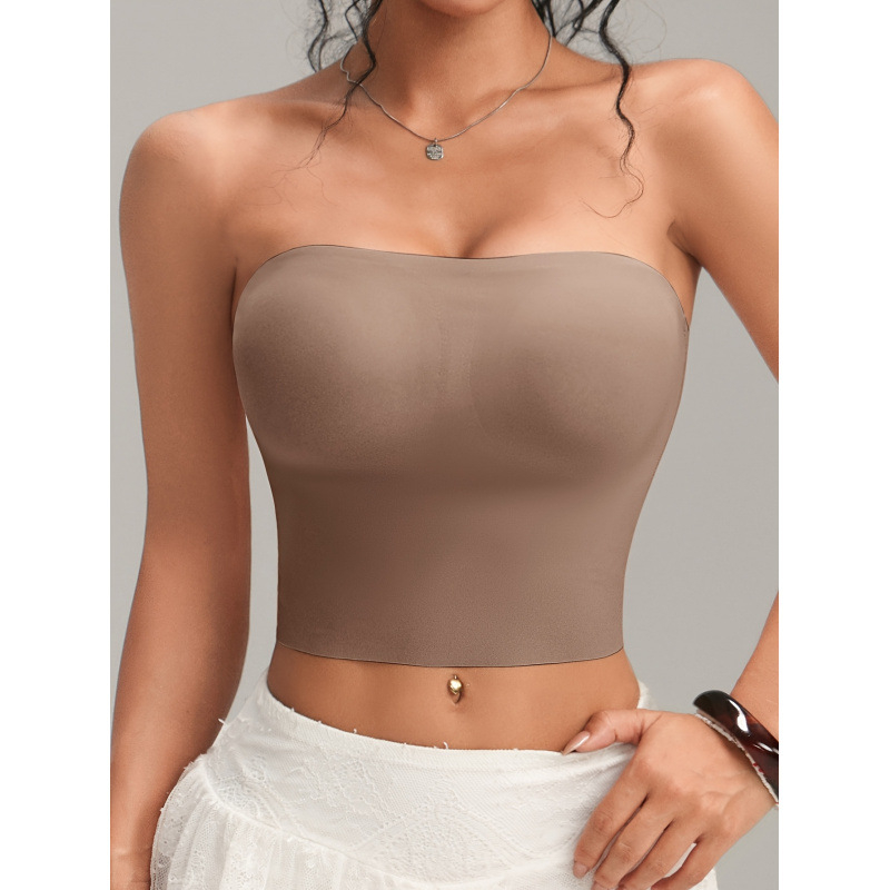 Krūštura komplekts ar trijstūra kausiem, vidēji formēti kausi, galvenais audums 100% akrils, oderējums: spandex